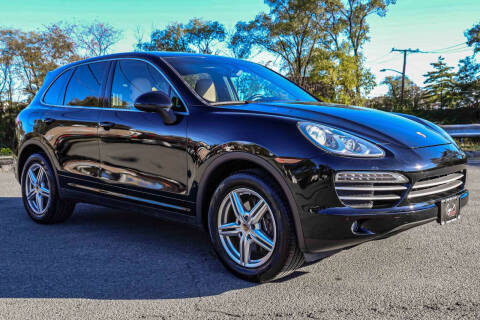 2014 Porsche Cayenne Platinum