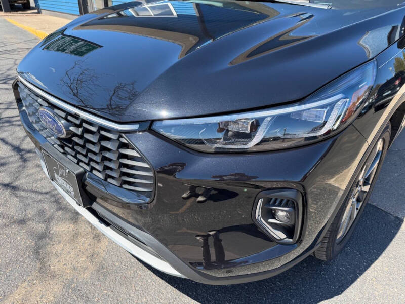 2023 Ford Escape Platinum
