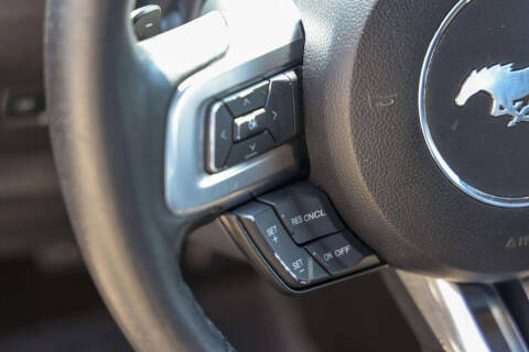 2016 Ford Mustang V6