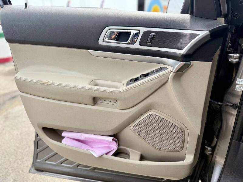 2011 Ford Explorer XLT