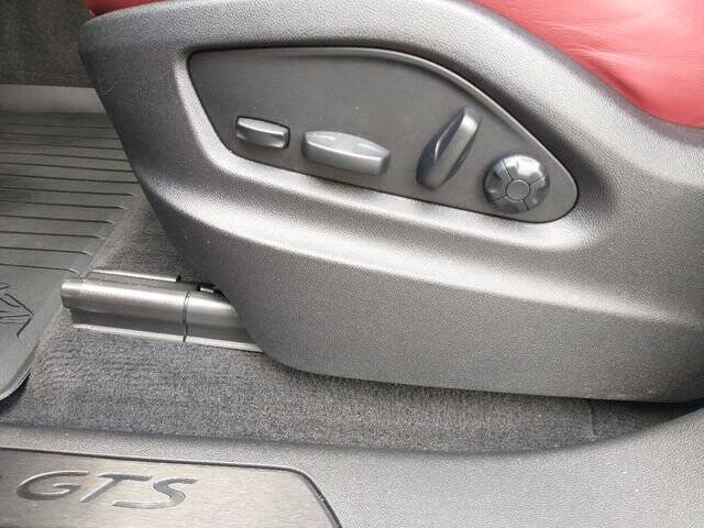 2022 Porsche Cayenne GTS Coupe