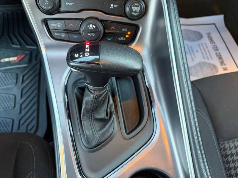 2021 Dodge Challenger SXT