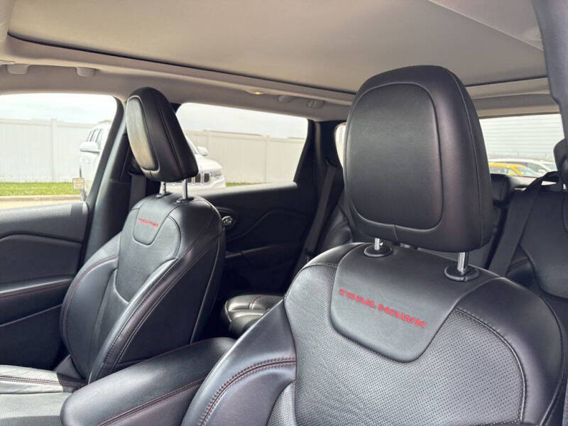 2019 Jeep Cherokee Trailhawk