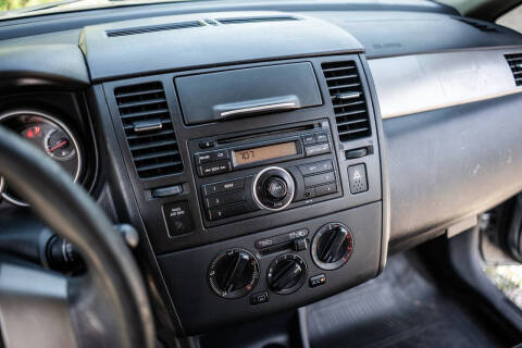 2012 Nissan Versa 1.8 S