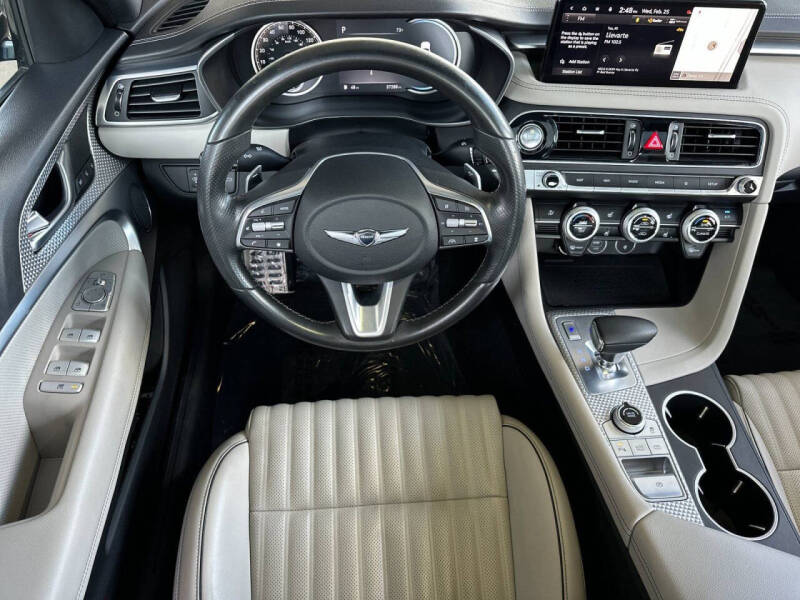 2023 Genesis G70