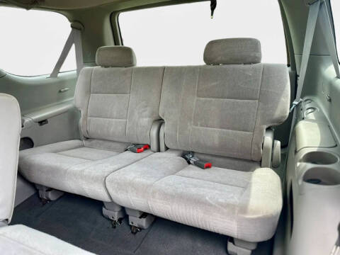2003 Toyota Sequoia SR5