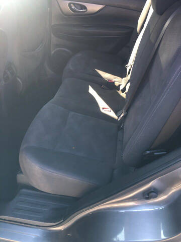 2016 Nissan Rogue SV