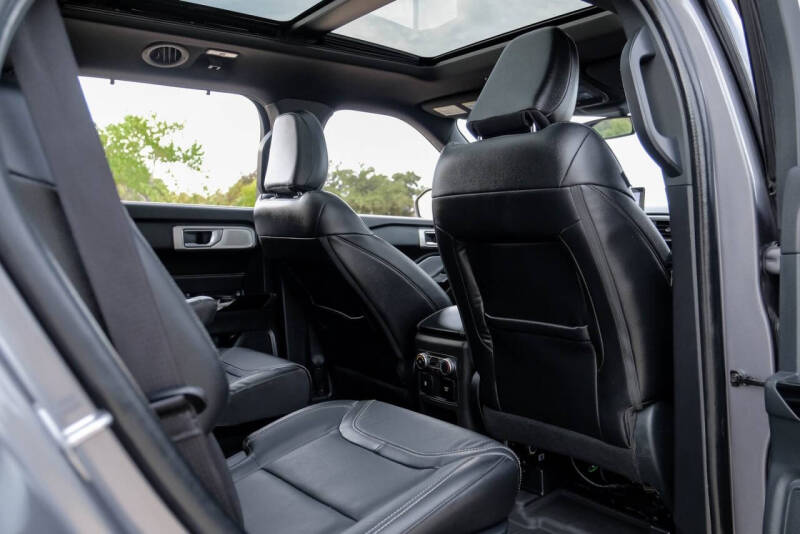 2021 Ford Explorer ST