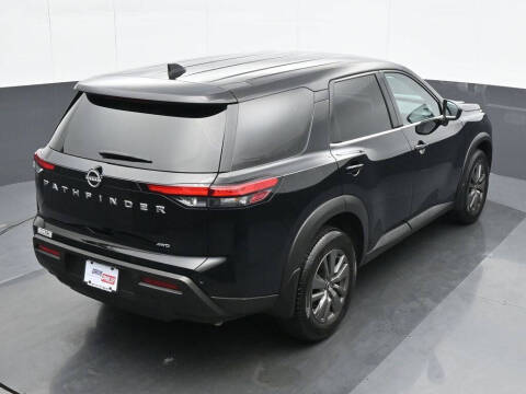 2025 Nissan Pathfinder S