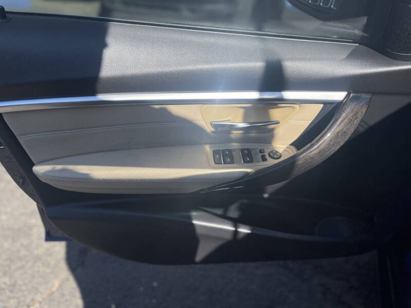 2018 BMW 3 Series 330e iPerformance