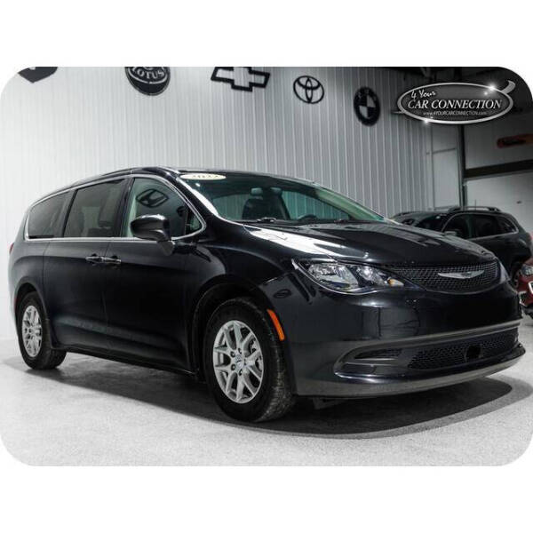 2022 Chrysler Voyager LX