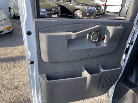 2025 Chevrolet Express 2500