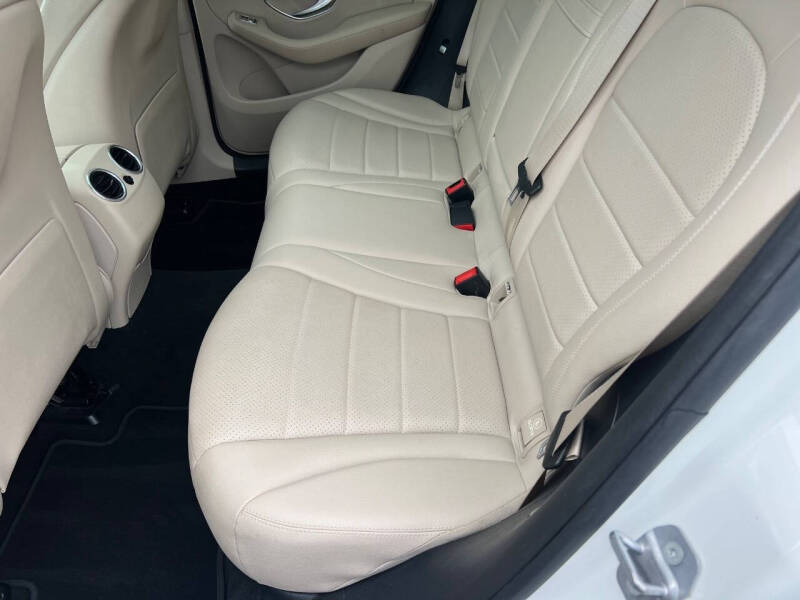 2015 Mercedes-Benz C-Class C 300 4MATIC