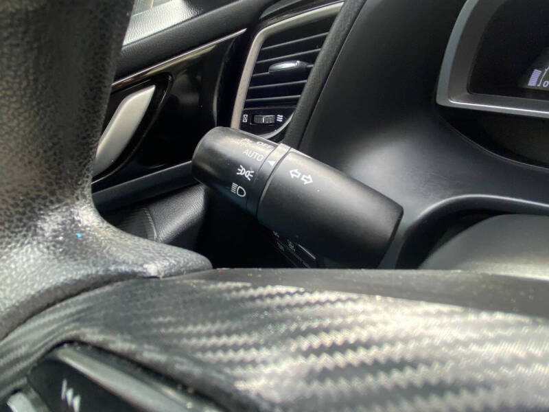 2016 Mazda MAZDA3 i Sport