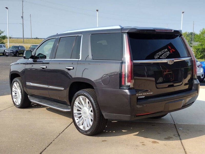 2016 Cadillac Escalade Platinum