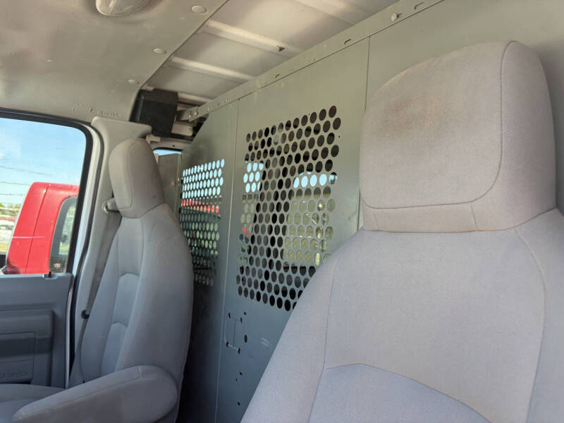 2009 Ford E-Series E-250