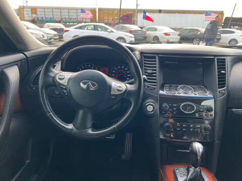 2011 Infiniti FX35