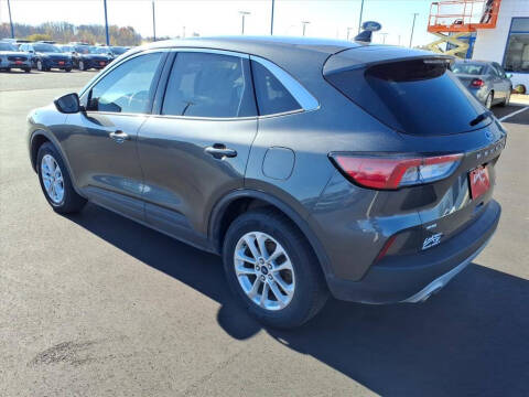 2020 Ford Escape SE
