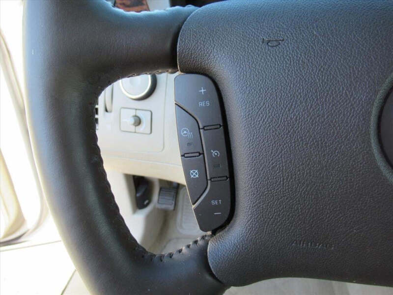 2010 Cadillac DTS Luxury Collection