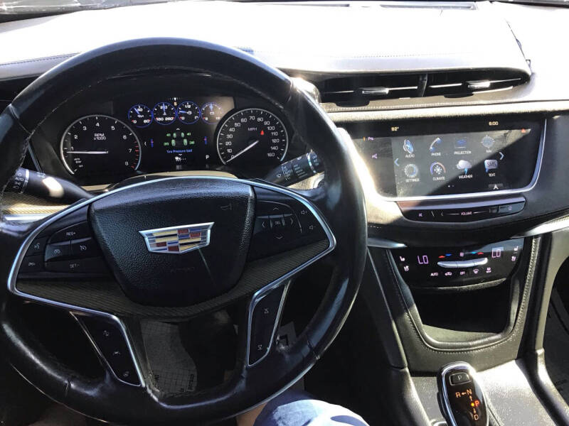 2017 Cadillac XT5 Platinum