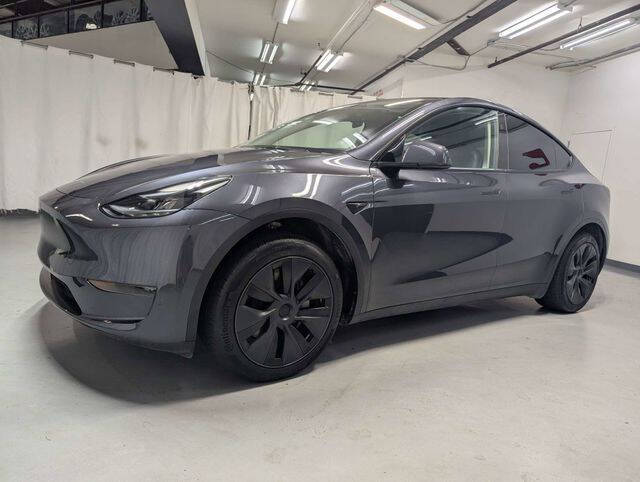2025 Tesla Model Y Long Range