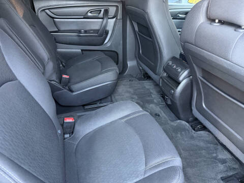 2015 GMC Acadia SLE-2