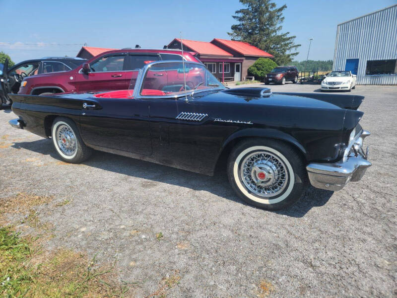 1957 Ford Thunderbird