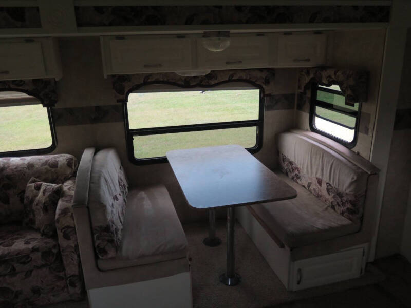 2006 Dutchmen RV Adirondack