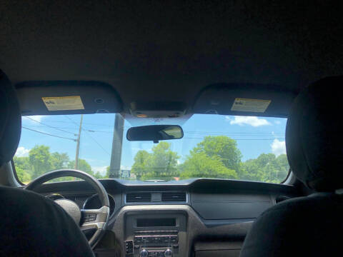 2014 Ford Mustang V6