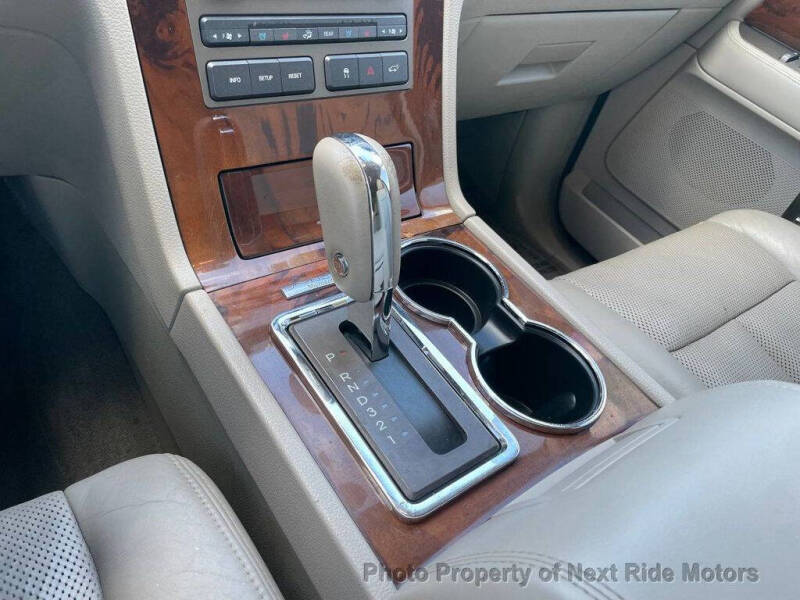 2011 Lincoln Navigator