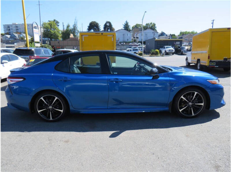 2020 Toyota Camry XSE