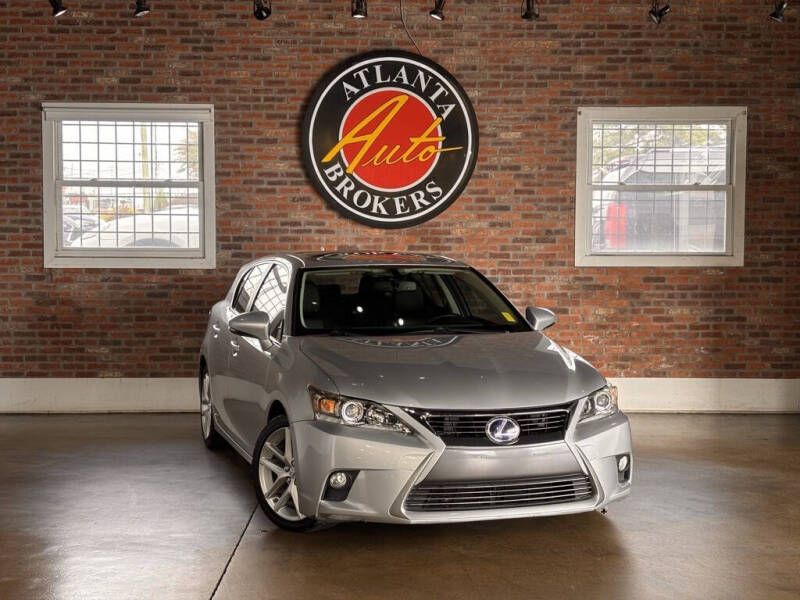 2015 Lexus CT Base's photo