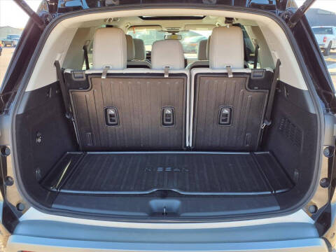 2022 Nissan Pathfinder Platinum