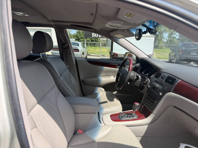 2004 Lexus ES 330