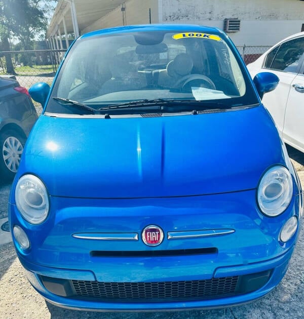 2015 FIAT 500 Pop photo 2