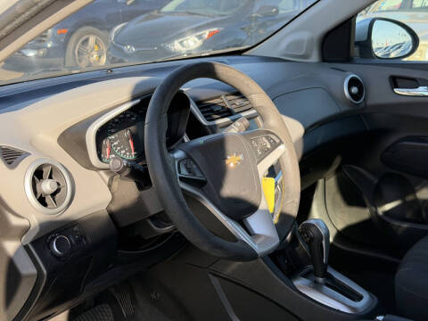 2019 Chevrolet Sonic LT Auto