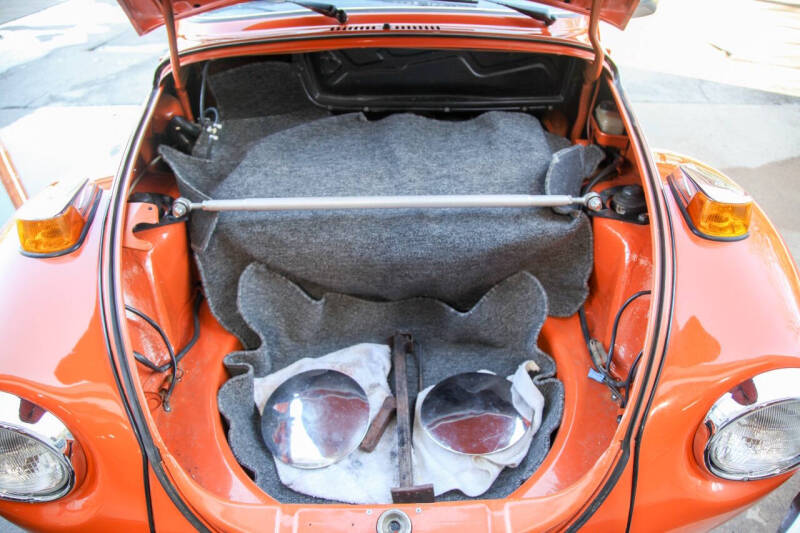 1972 Volkswagen Super Beetle