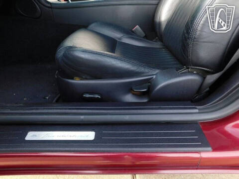 2004 Ford Thunderbird Deluxe