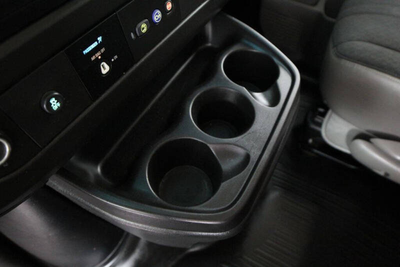 2021 GMC Savana 2500