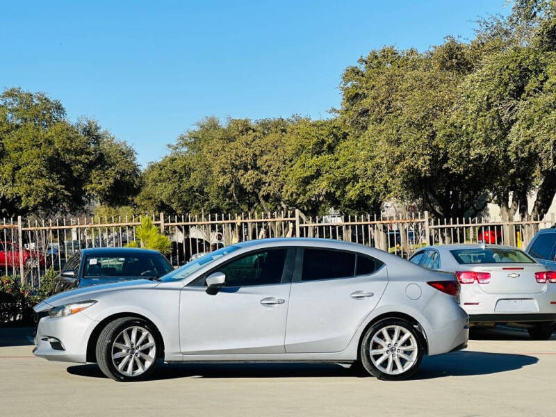 2017 Mazda MAZDA3 Touring