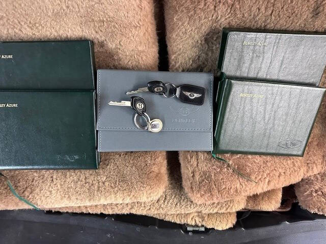 2000 Bentley Azure