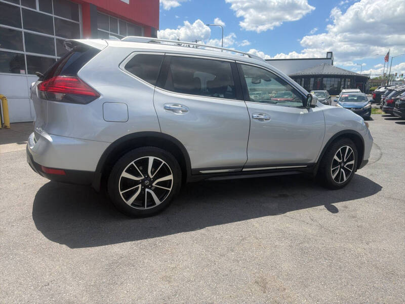 2017 Nissan Rogue SL