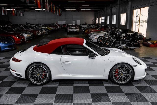 2017 Porsche 911 Carrera S