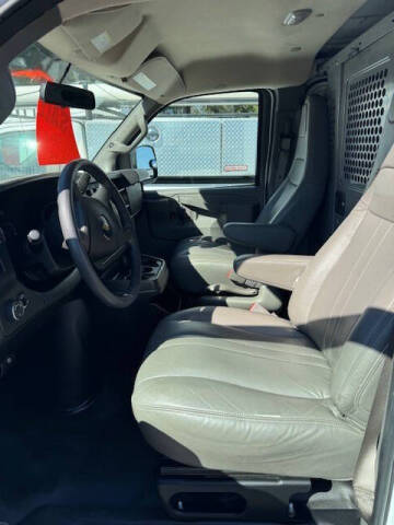 2017 Chevrolet Express 2500