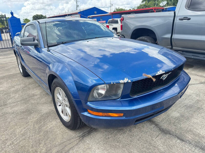 2006 Ford Mustang V6 Deluxe