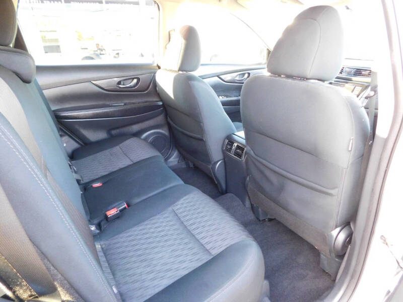 2018 Nissan Rogue SV