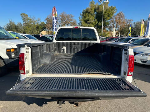 2003 Ford F-250 Super Duty XLT