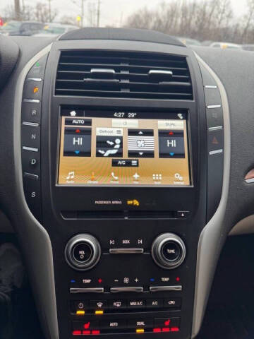 2017 Lincoln MKC Select