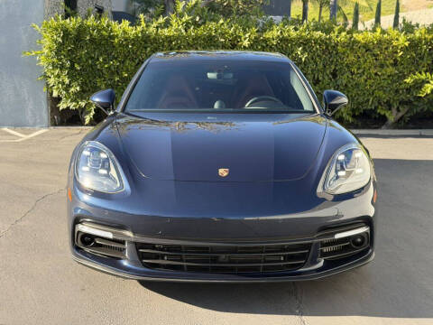 2018 Porsche Panamera 4S