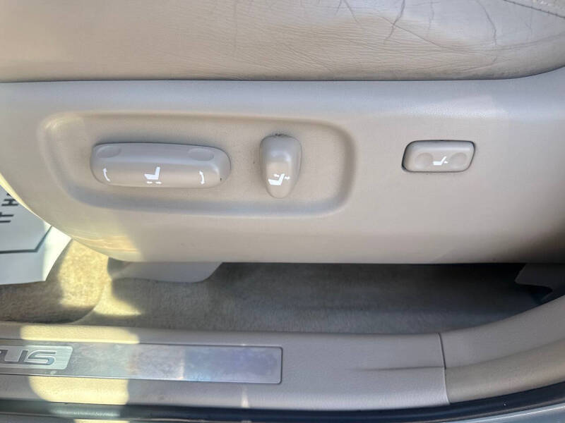 2004 Lexus RX 330
